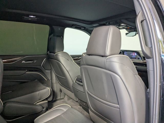 2023 Cadillac Escalade ESV Premium Luxury