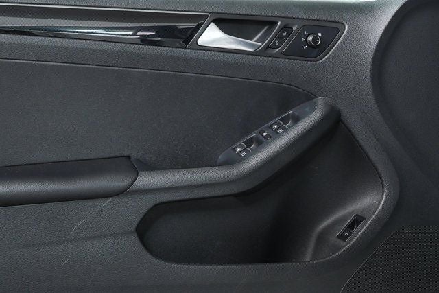 2016 Volkswagen Jetta Base