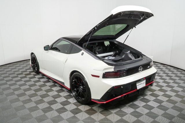 2025 Nissan Z NISMO