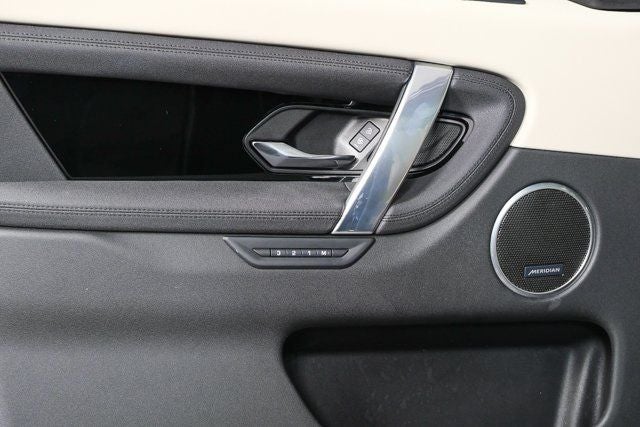 2023 Land Rover Discovery Sport SE