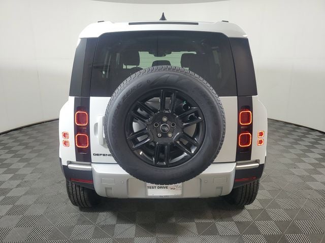 2025 Land Rover Defender 110 S
