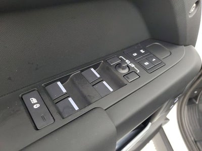 2025 Land Rover Defender 110 S