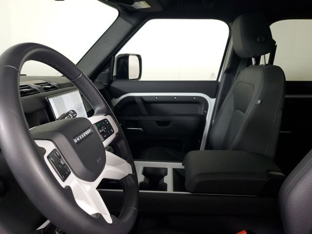 2025 Land Rover Defender 110 S
