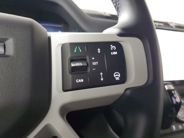 2025 Land Rover Defender 110 S