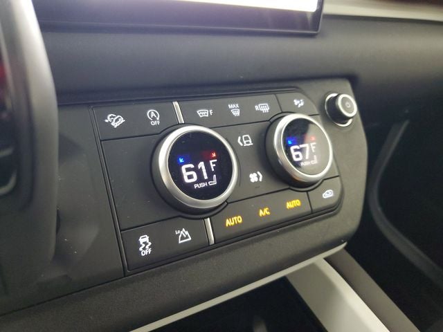 2025 Land Rover Defender 110 S
