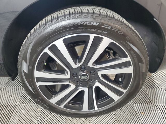 2023 Land Rover Range Rover SE