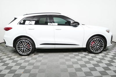 2025 Audi SQ5 3.0T Premium Plus quattro