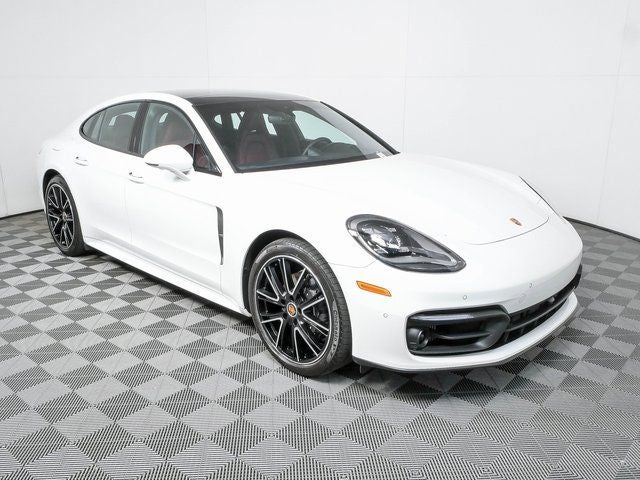 2023 Porsche Panamera Platinum Edition