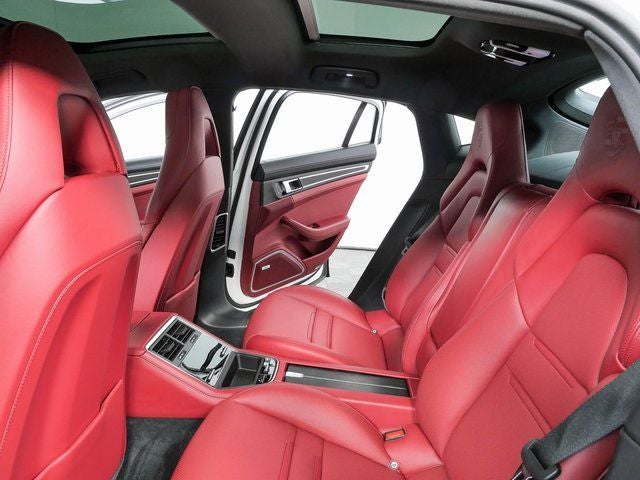 2023 Porsche Panamera Platinum Edition