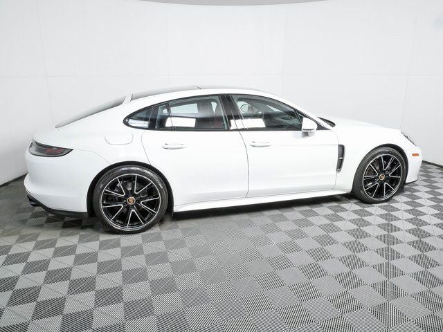 2023 Porsche Panamera Platinum Edition