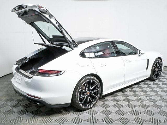 2023 Porsche Panamera Platinum Edition