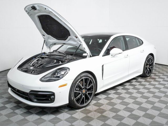 2023 Porsche Panamera Platinum Edition