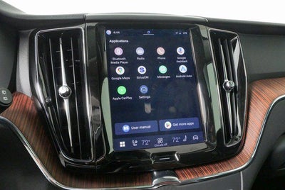 2024 Volvo XC60 B5 Plus Dark Theme