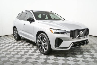 2024 Volvo XC60 B5 Plus Dark Theme
