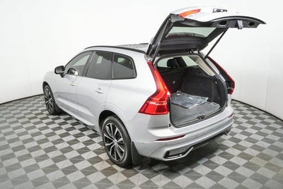 2024 Volvo XC60 B5 Plus Dark Theme