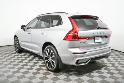 2024 Volvo XC60 B5 Plus Dark Theme