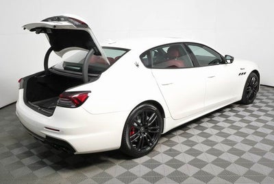 2022 Maserati Quattroporte Modena