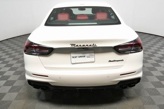 2022 Maserati Quattroporte Modena