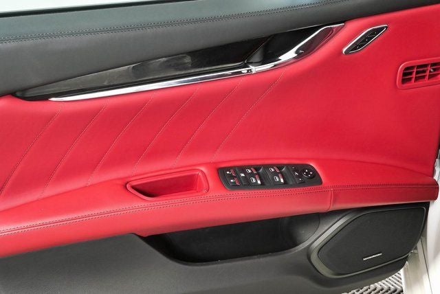 2022 Maserati Quattroporte Modena