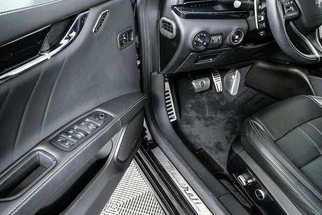 2022 Maserati Quattroporte Modena