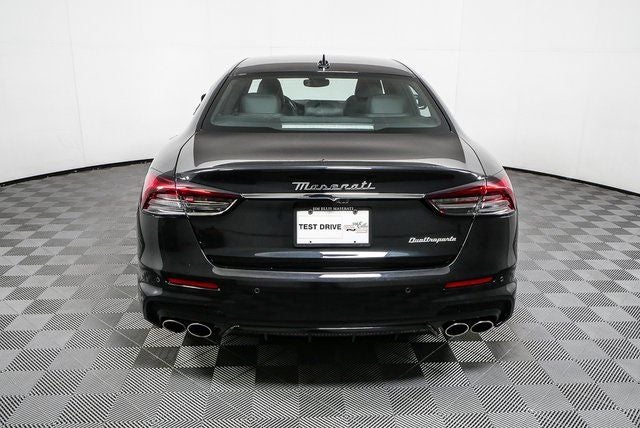 2022 Maserati Quattroporte Modena