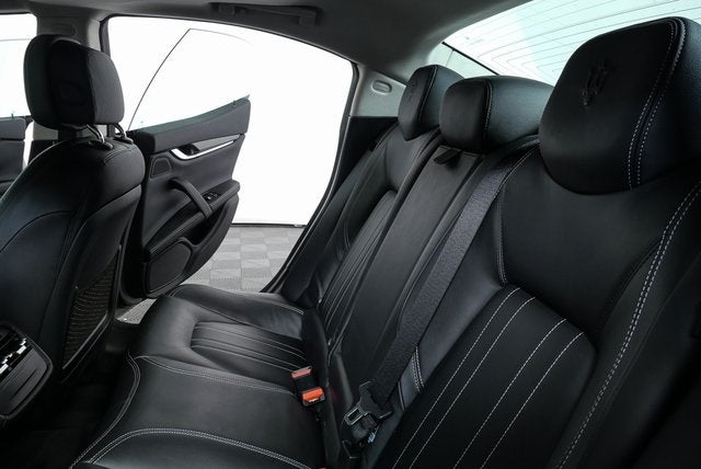 2016 Maserati Ghibli Base