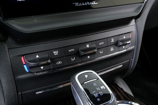 2023 Maserati Ghibli Modena