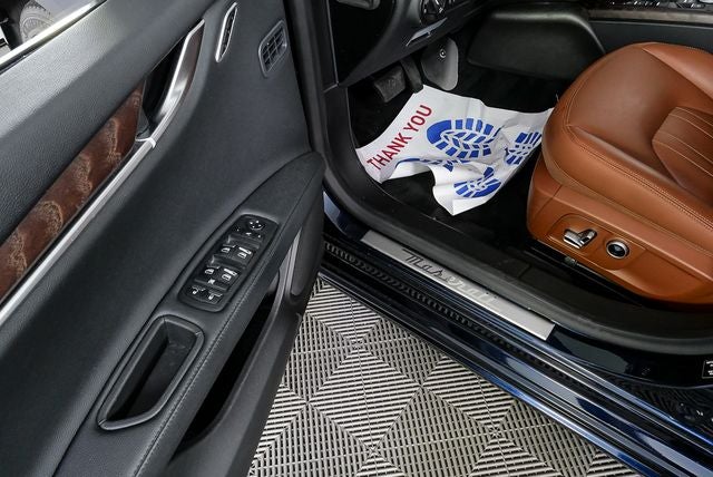 2023 Maserati Ghibli Modena