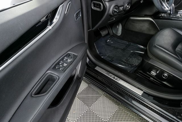 2023 Maserati Ghibli Modena