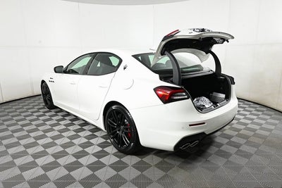 2024 Maserati Ghibli Modena