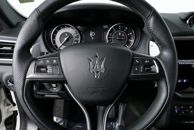 2022 Maserati Ghibli Modena Q4