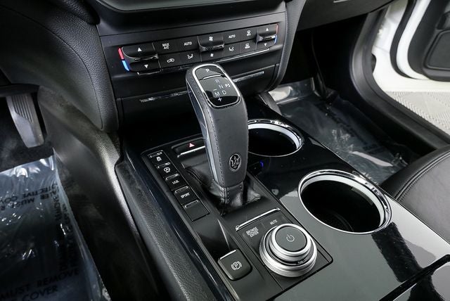 2022 Maserati Ghibli Modena Q4