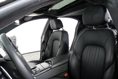 2022 Maserati Ghibli Modena Q4