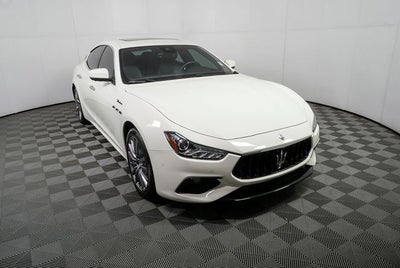 2022 Maserati Ghibli Modena Q4
