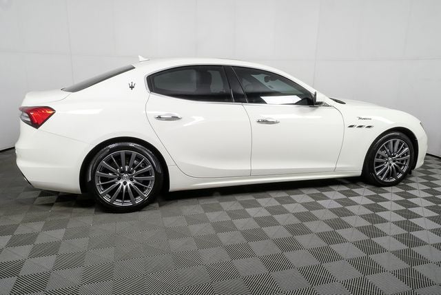 2022 Maserati Ghibli Modena Q4