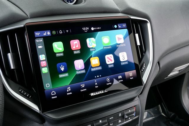 2022 Maserati Ghibli Modena Q4