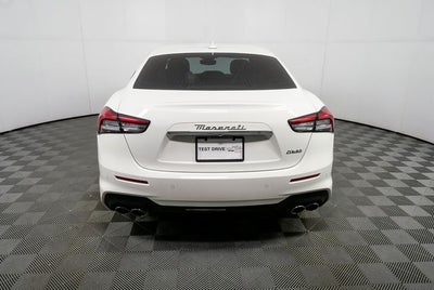 2022 Maserati Ghibli Modena Q4