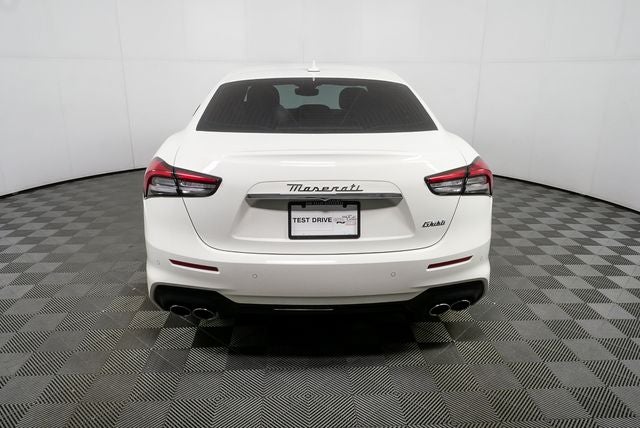 2022 Maserati Ghibli Modena Q4