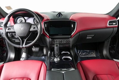 2023 Maserati Ghibli Modena Q4