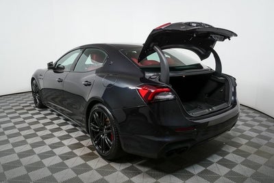 2023 Maserati Ghibli Modena Q4