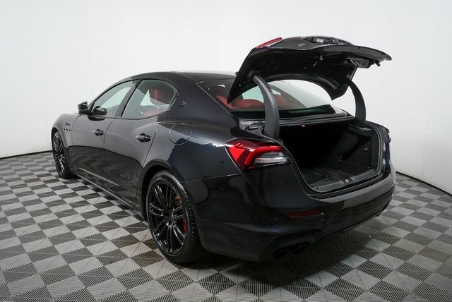 2023 Maserati Ghibli Modena Q4