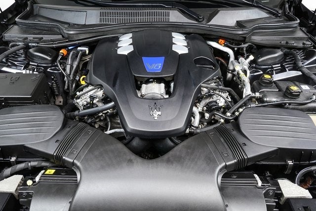 2023 Maserati Ghibli Modena Q4