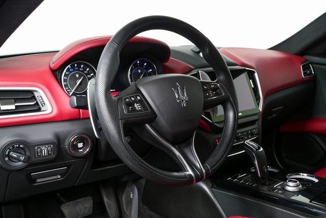 2023 Maserati Ghibli Modena Q4