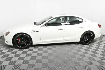 2024 Maserati Ghibli Modena