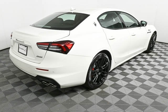2024 Maserati Ghibli Modena