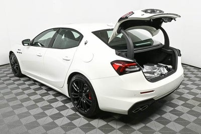 2024 Maserati Ghibli Modena