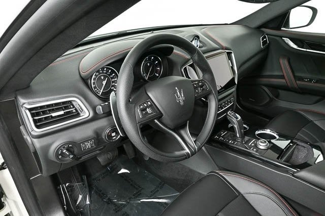 2024 Maserati Ghibli Modena