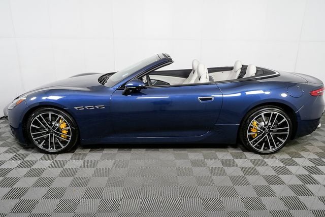 2026 Maserati GranCabrio Base