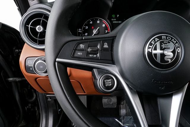 2017 Alfa Romeo Giulia Base