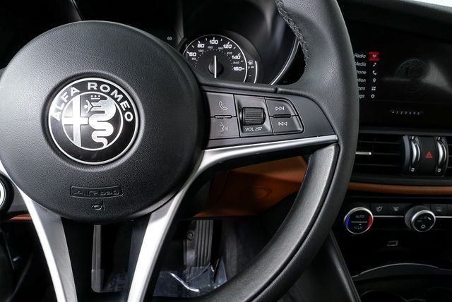 2017 Alfa Romeo Giulia Base